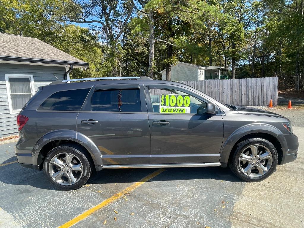 2016 Dodge Journey - $11,200