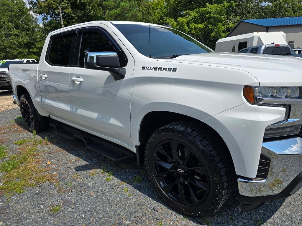 2021 Chevrolet Silverado 1500 - $25,900