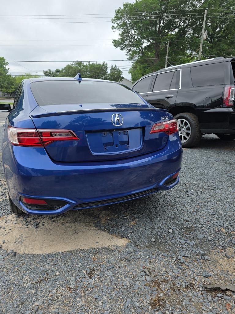 2016 Acura ILX - $10,500