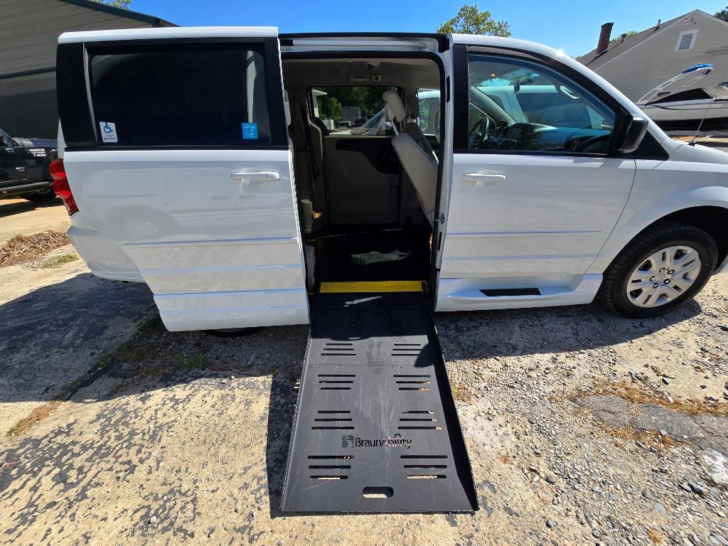 2015 Dodge  Handicap Grand Caravan - $21,500