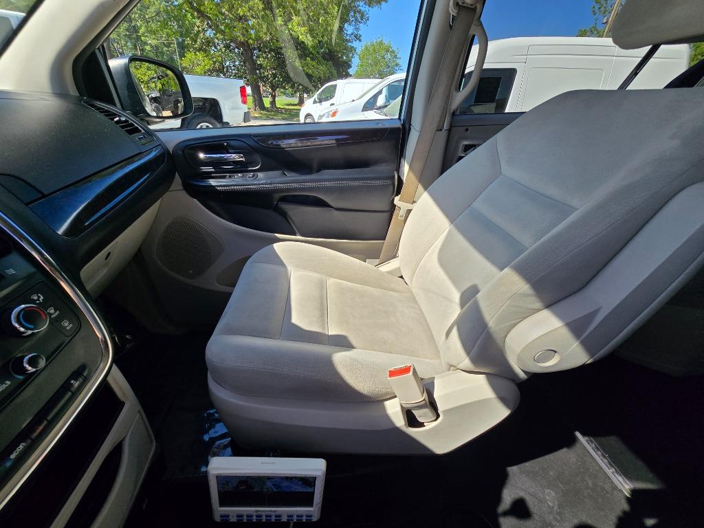 2015 Dodge  Handicap Grand Caravan - $21,500