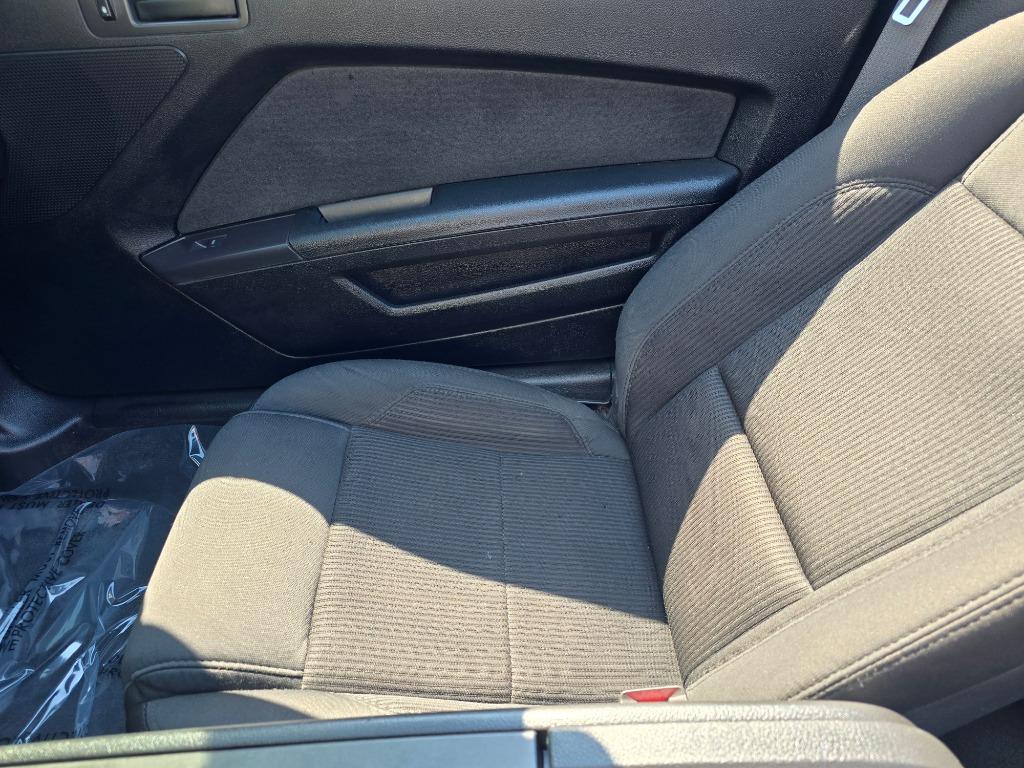 2013 Ford Mustang - $11,500