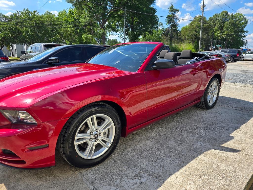 2013 Ford Mustang - $11,500