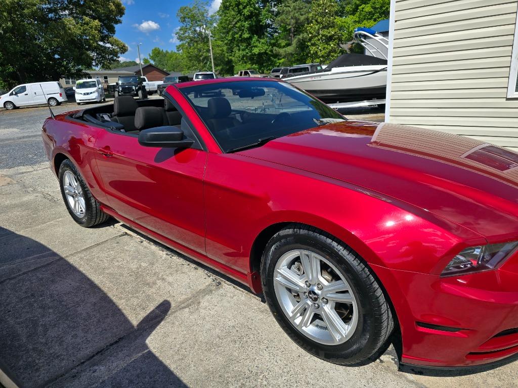 2013 Ford Mustang - $11,500