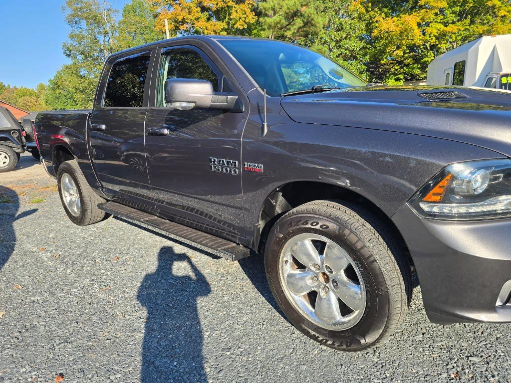 2016 Ram 1500 - $15,900