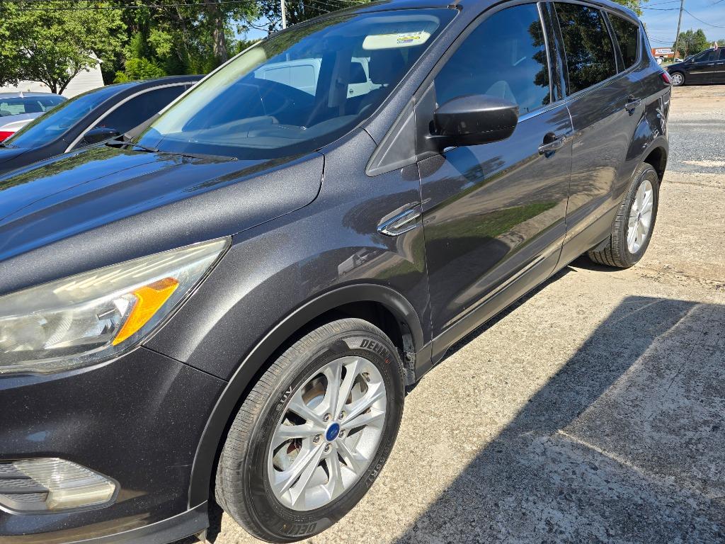 2017 Ford Escape - $8,299