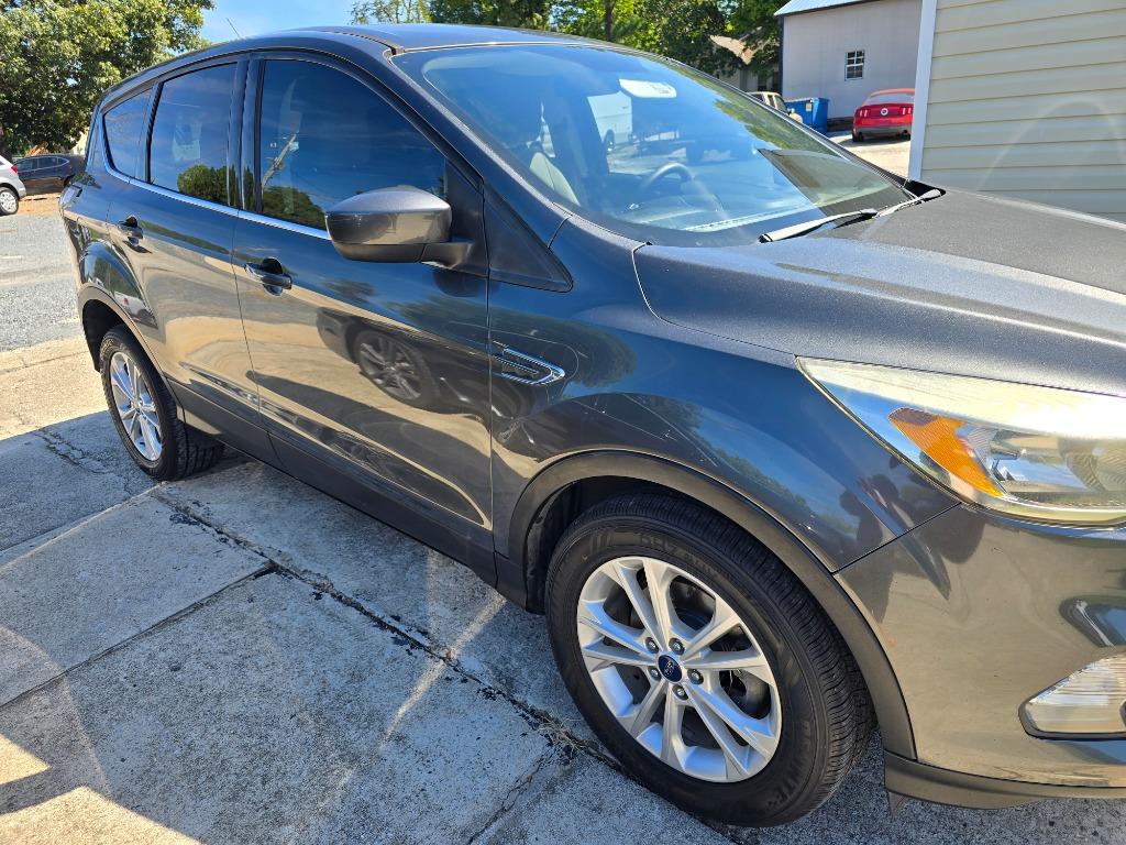 2017 Ford Escape - $8,299