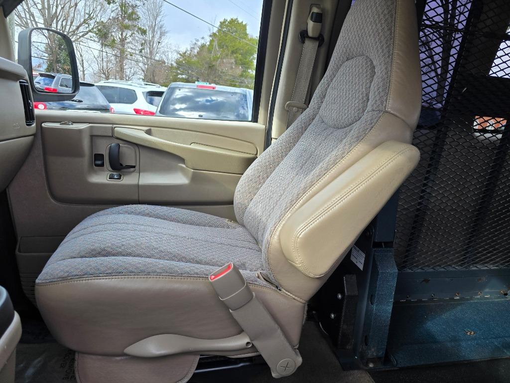 2005 Chevrolet Express 3500 3500 photo