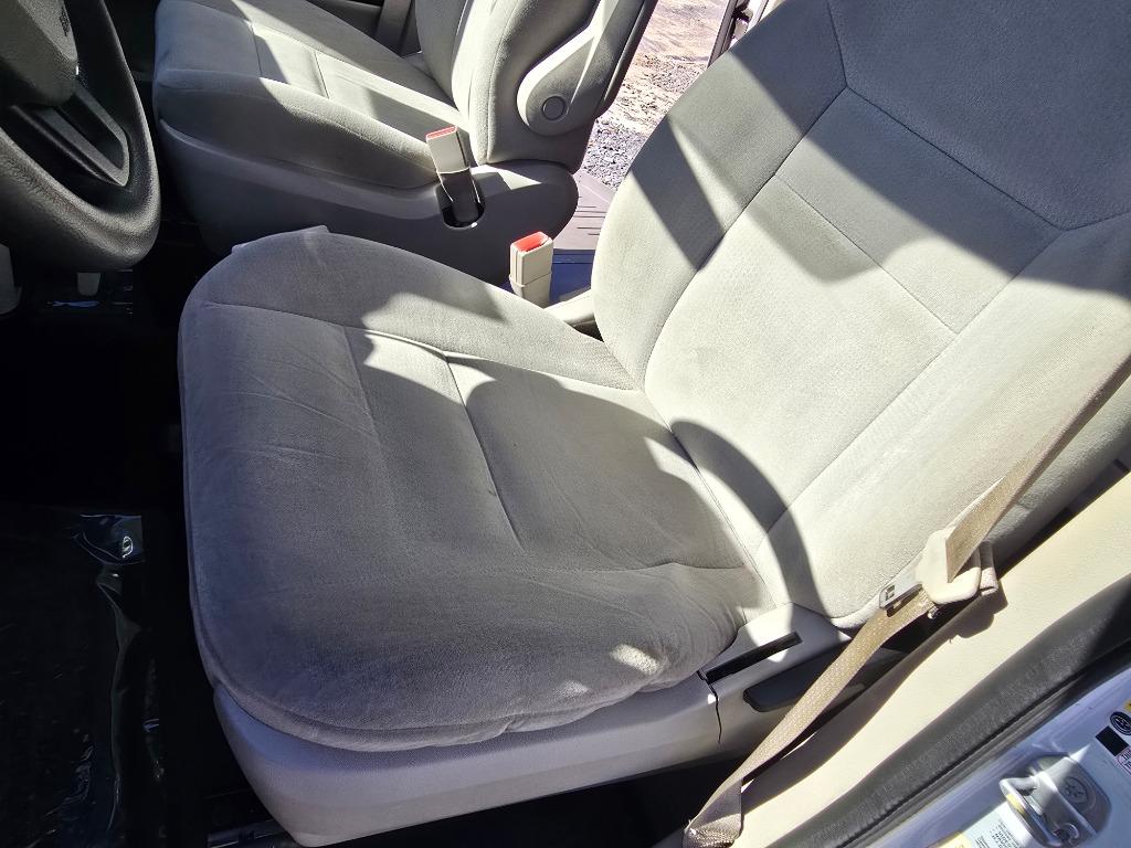 2015 Dodge Grand Caravan - $23,000