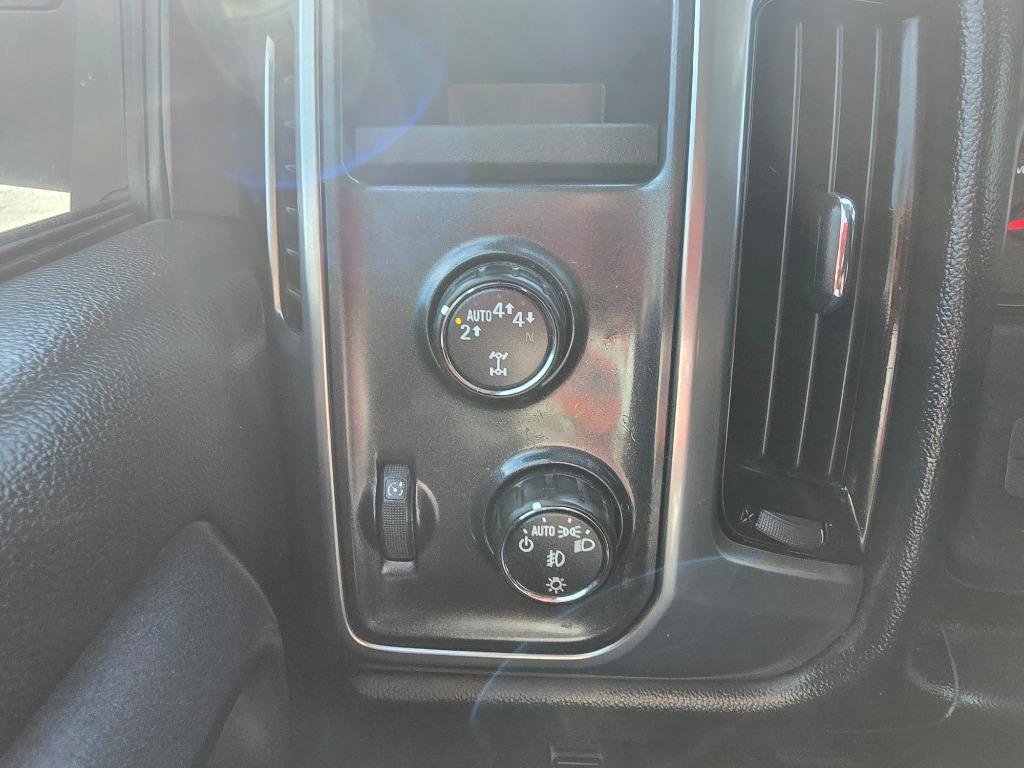 2017 Chevrolet Silverado - $18,500