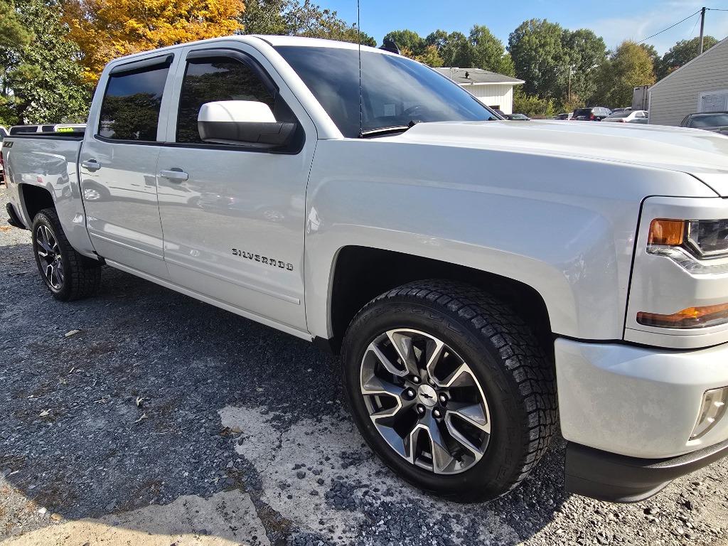 2017 Chevrolet Silverado - $18,500