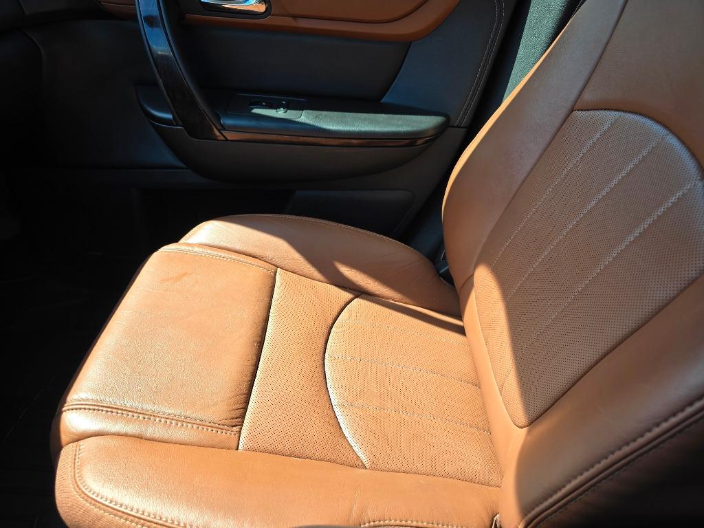 2017 Chevrolet Traverse - $10,900