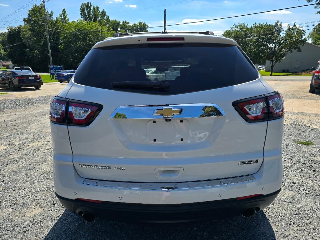 2017 Chevrolet Traverse - $10,900