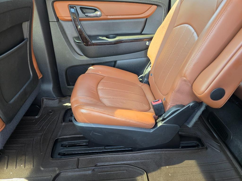 2017 Chevrolet Traverse - $10,900