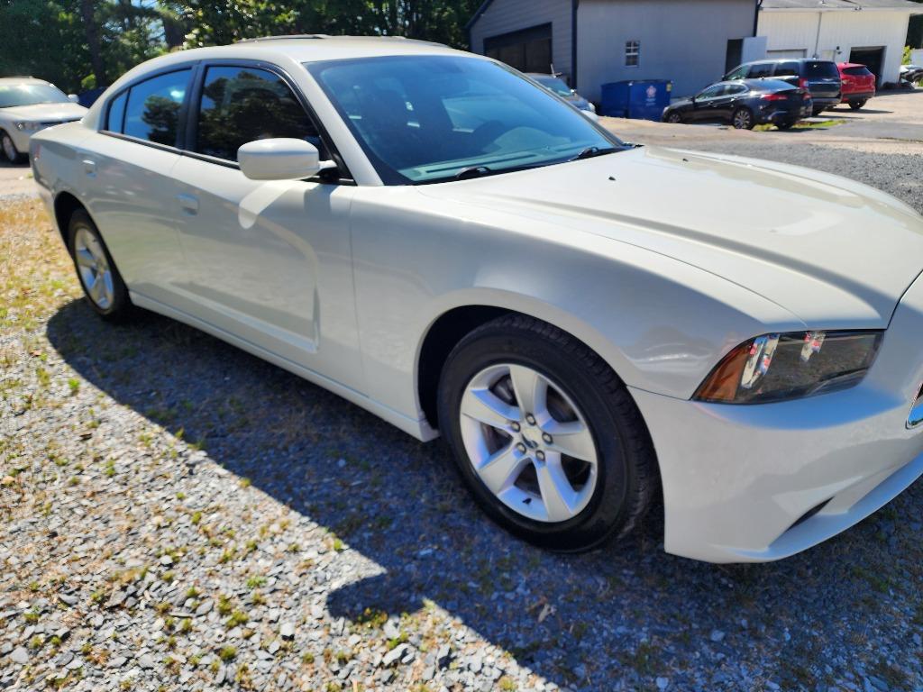 2014 Dodge Charger SE photo