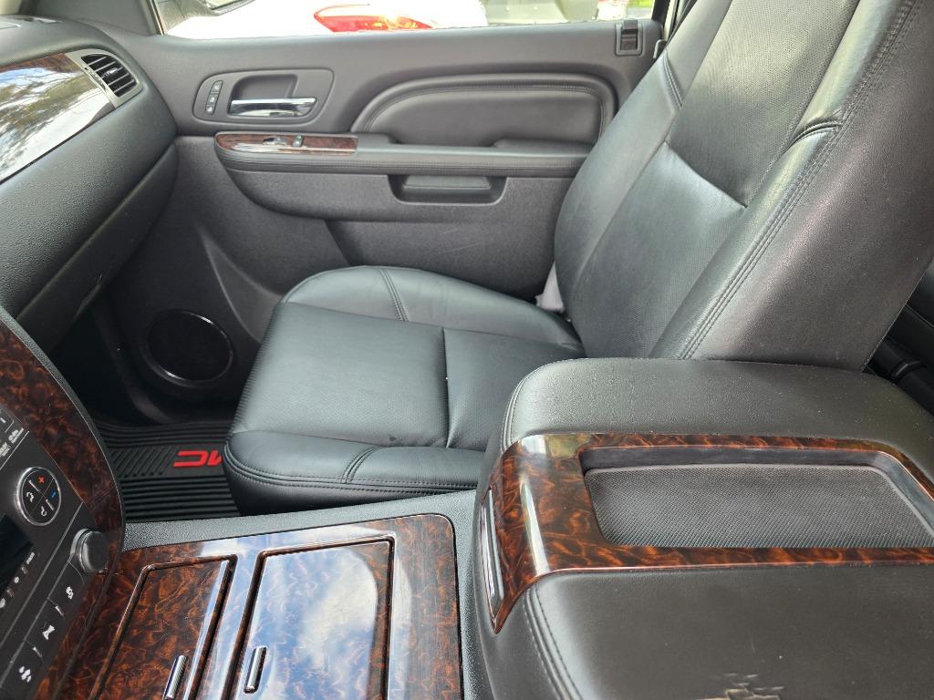 2012 GMC Yukon Denali Hybrid photo