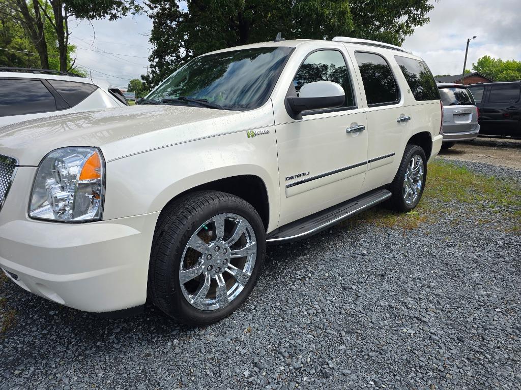 2012 GMC Yukon Denali Hybrid photo