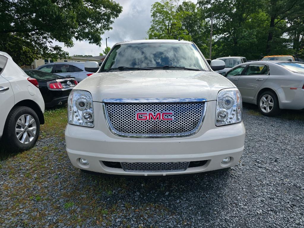 2012 GMC Yukon Denali Hybrid photo