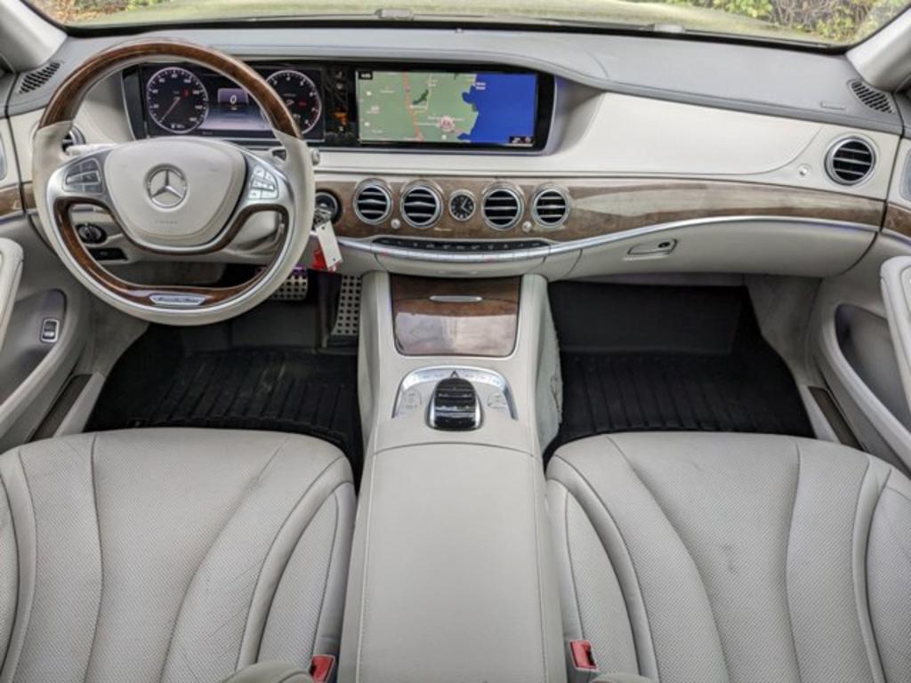 2016 Mercedes-Benz S-Class S550 photo