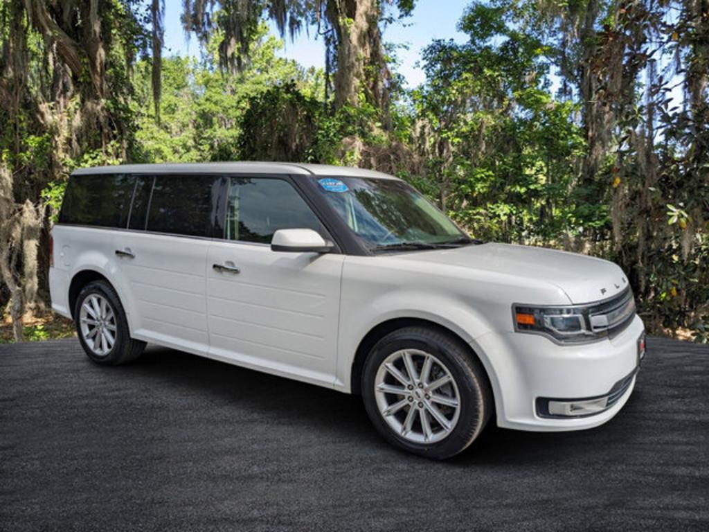 The 2017 Ford Flex Limited photos