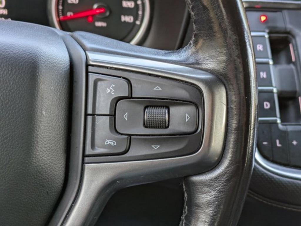 2021 Chevrolet Suburban 1500 Premier photo