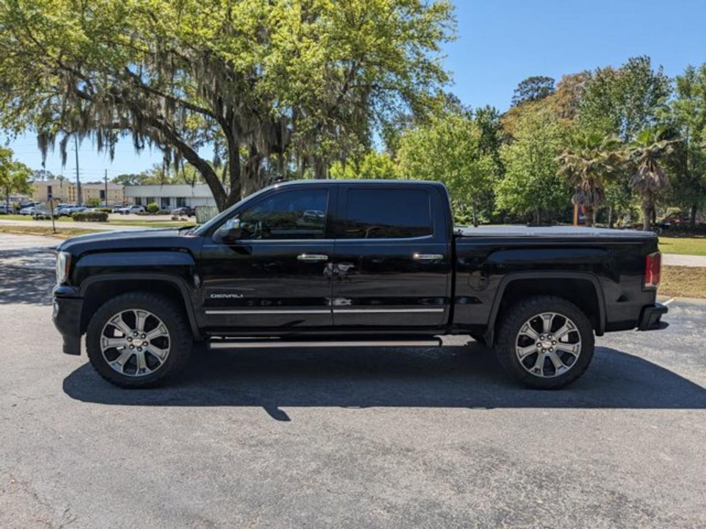 2018 GMC Sierra 1500 Denali photo
