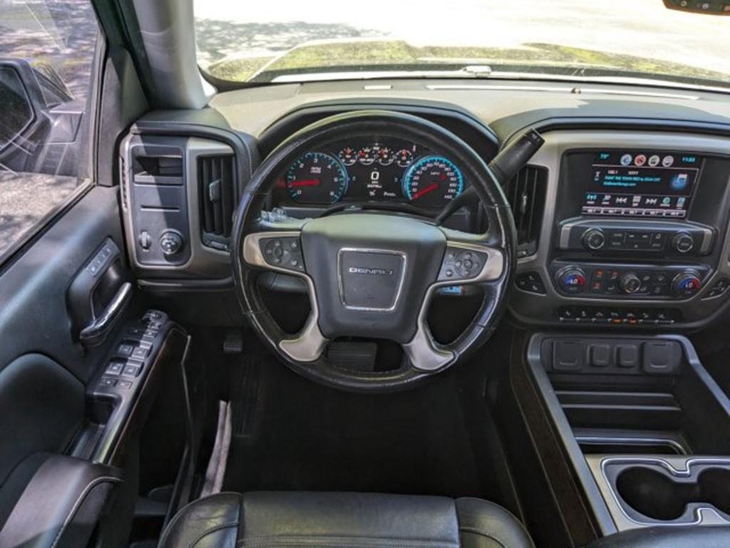 2018 GMC Sierra 1500 Denali photo