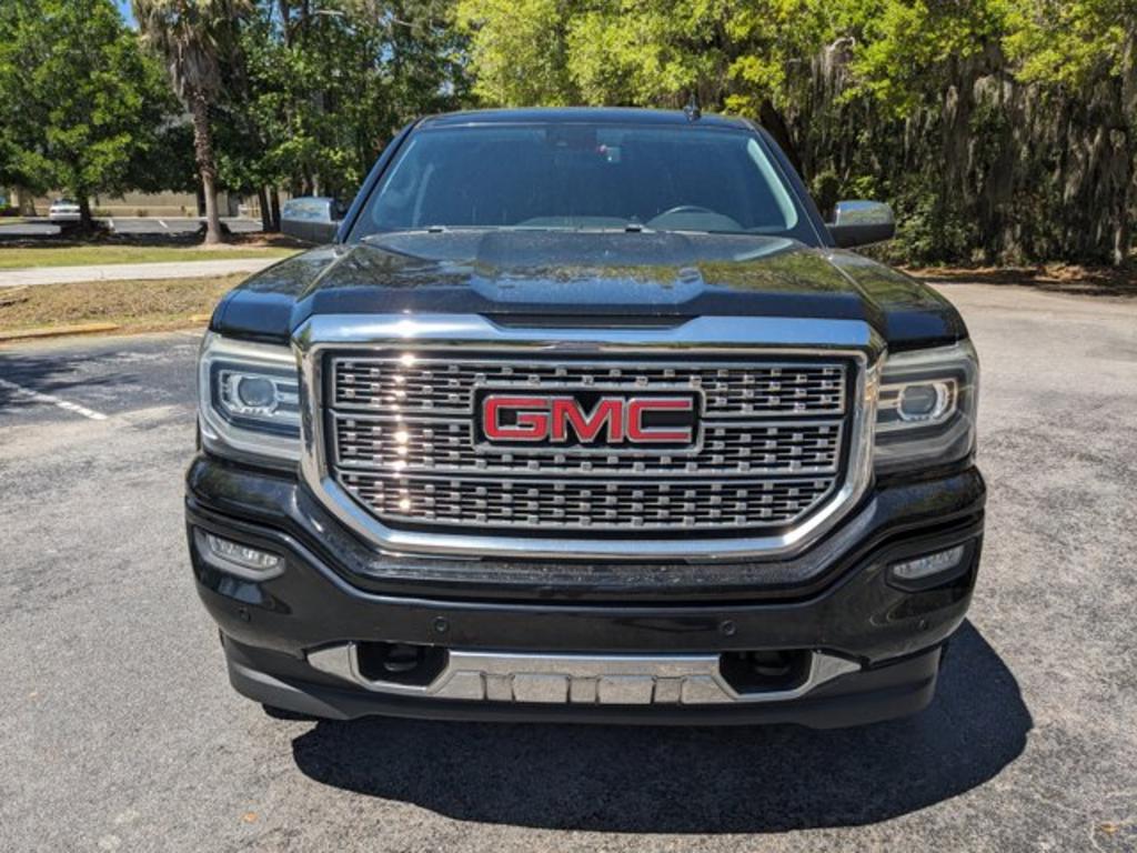 2018 GMC Sierra 1500 Denali photo