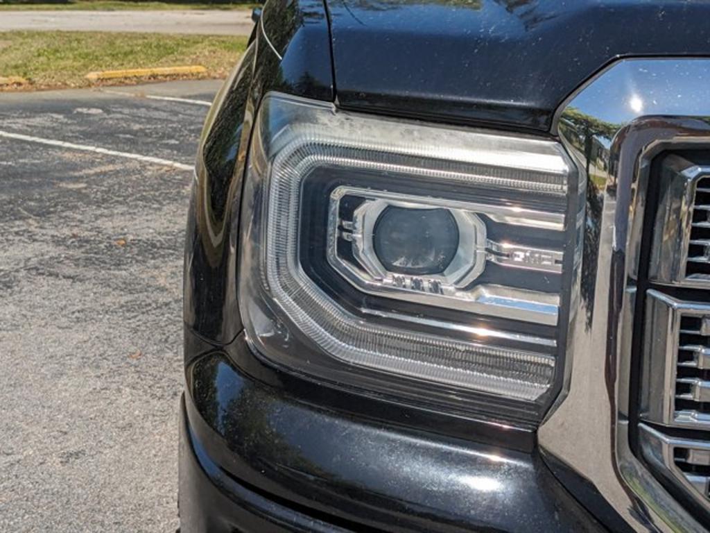2018 GMC Sierra 1500 Denali photo
