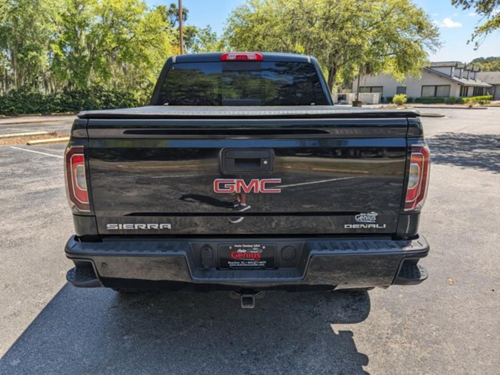 2018 GMC Sierra 1500 Denali photo
