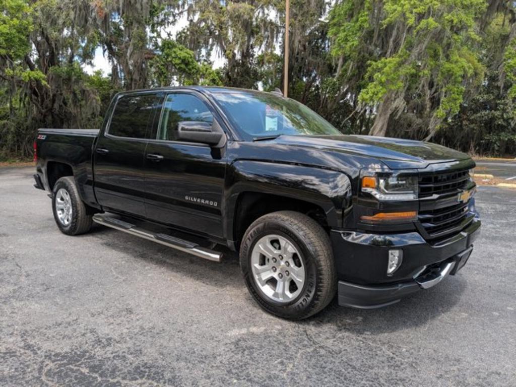 2017 Chevrolet Silverado 1500 LT photo
