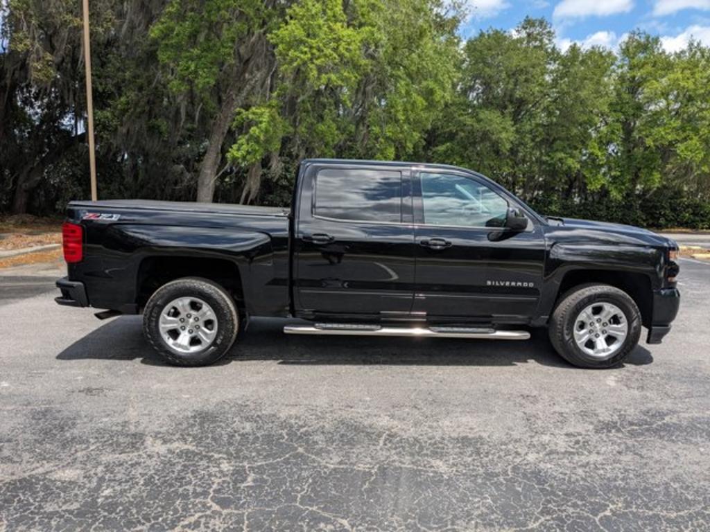 2017 Chevrolet Silverado 1500 LT photo