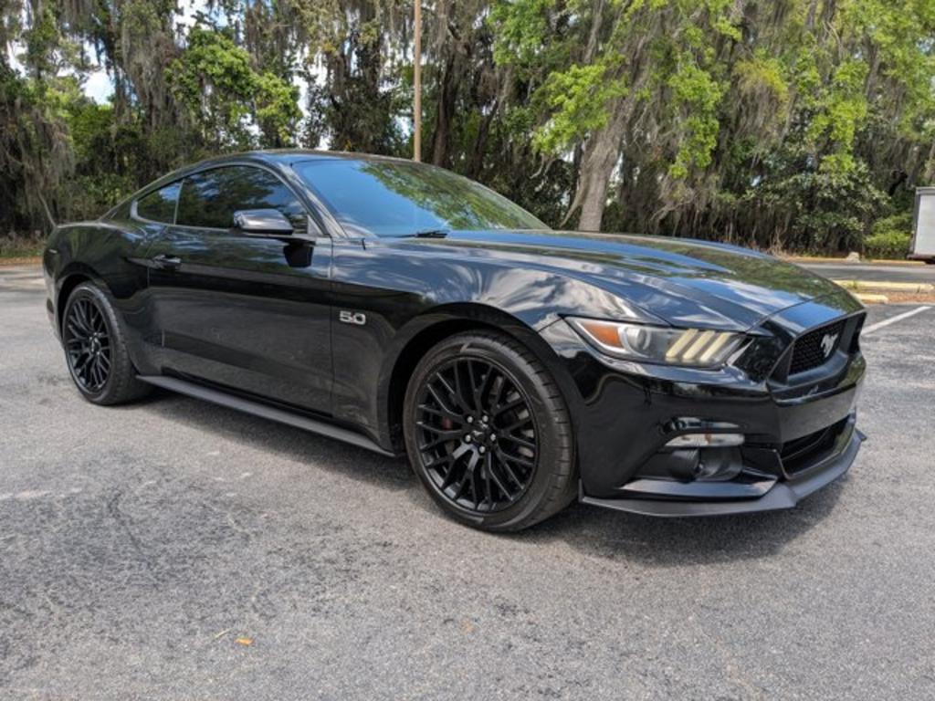 2017 Ford Mustang GT photo