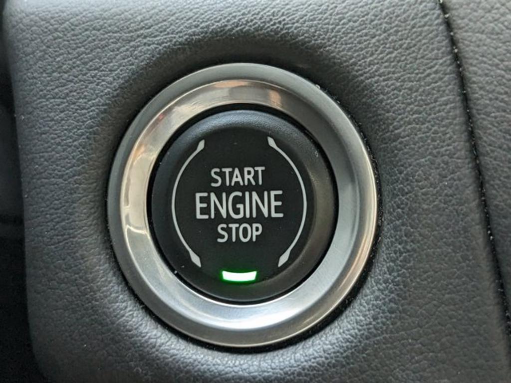 2021 Chevrolet Tahoe RST photo