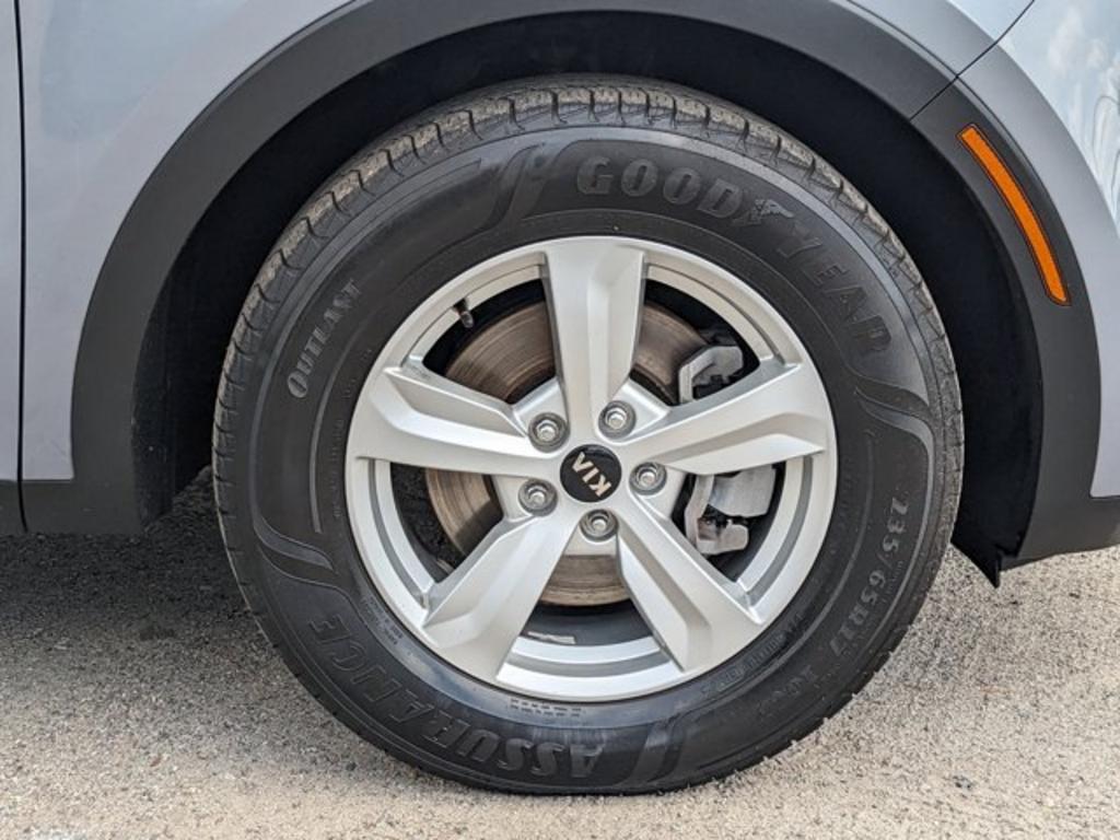2021 Kia Sorento LX photo