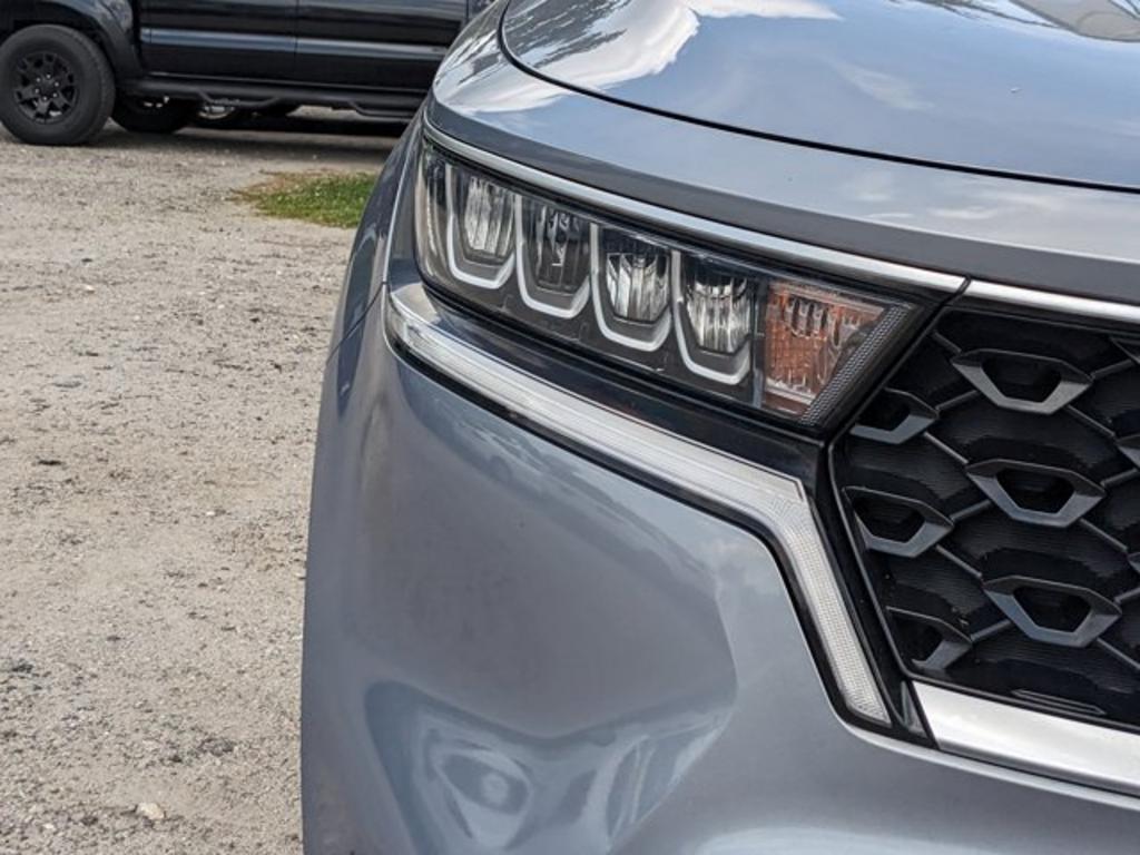 2021 Kia Sorento LX photo