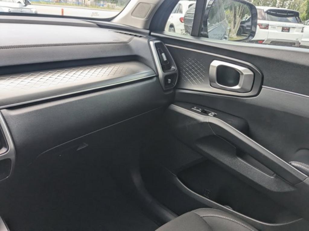 2021 Kia Sorento LX photo