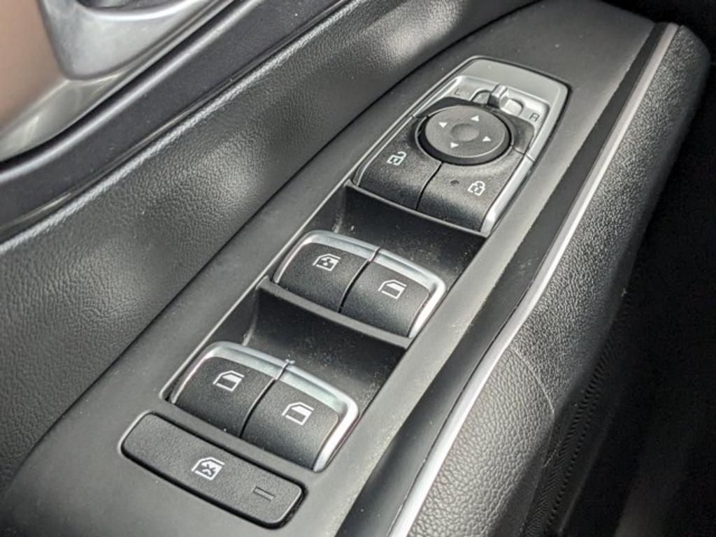 2021 Kia Sorento LX photo