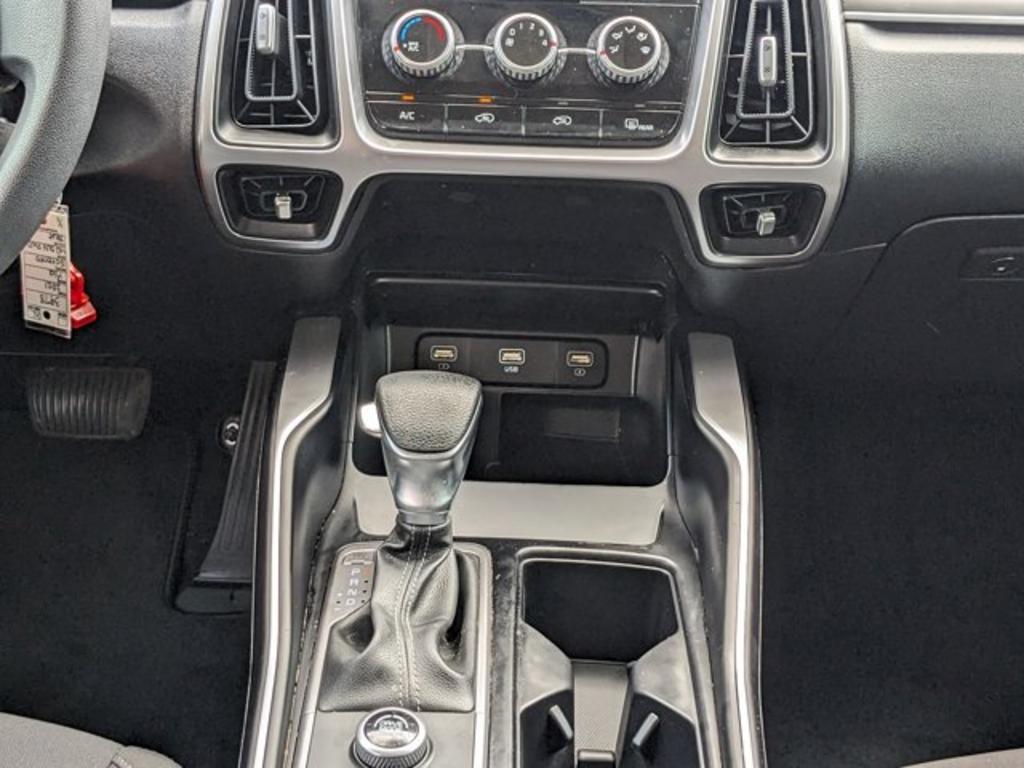 2021 Kia Sorento LX photo