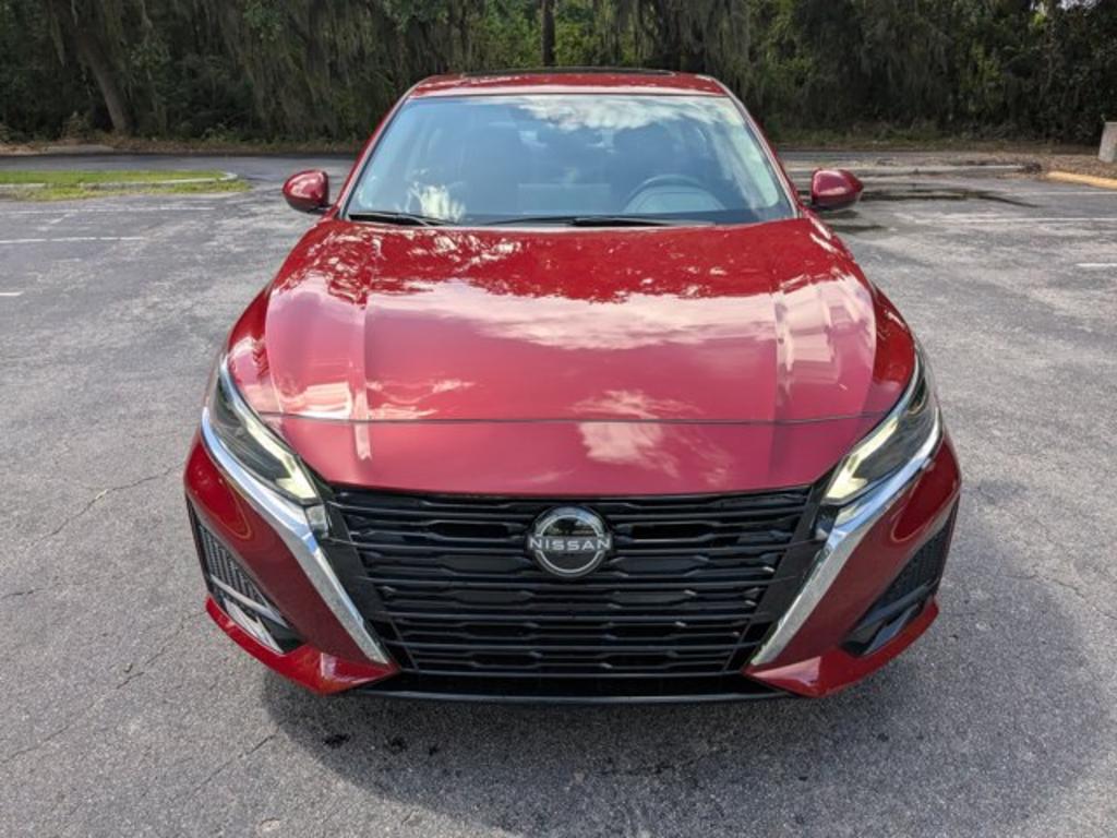 2024 Nissan Altima SV photo 9