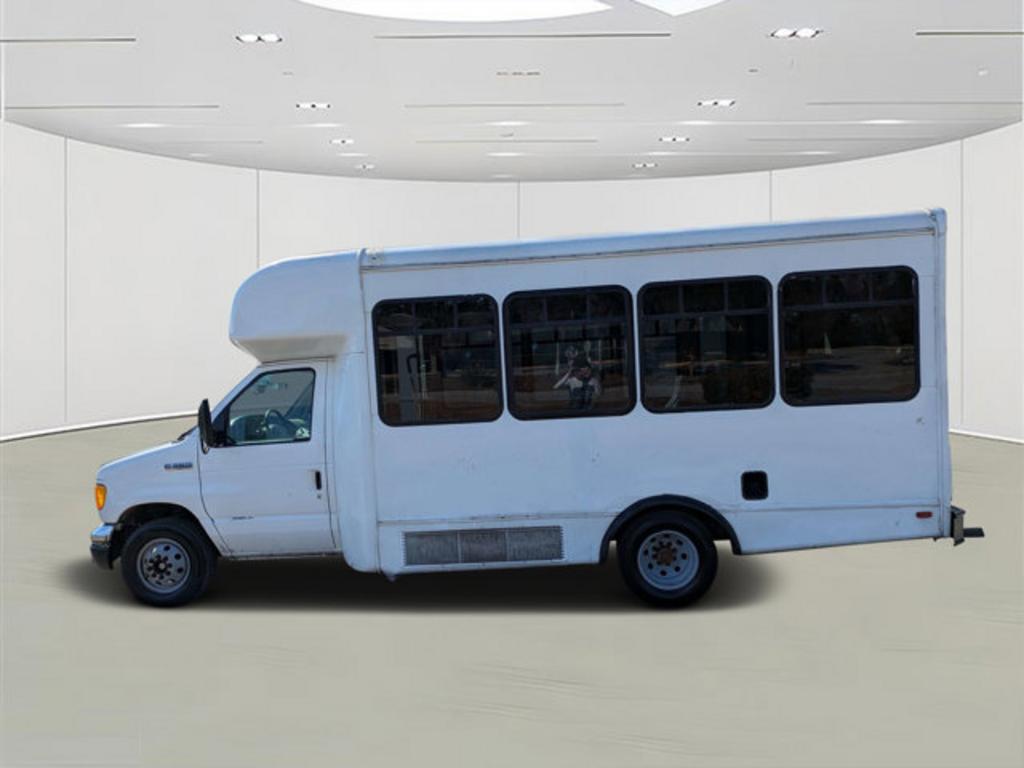 2006 Ford E-350 - $5,500