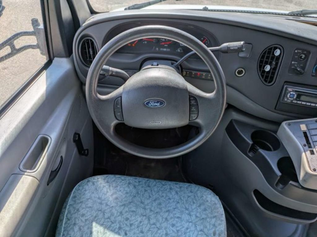 2006 Ford E-350 - $5,500