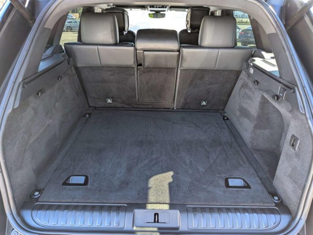 2018 Land Rover Range Rover Sport - $28,900