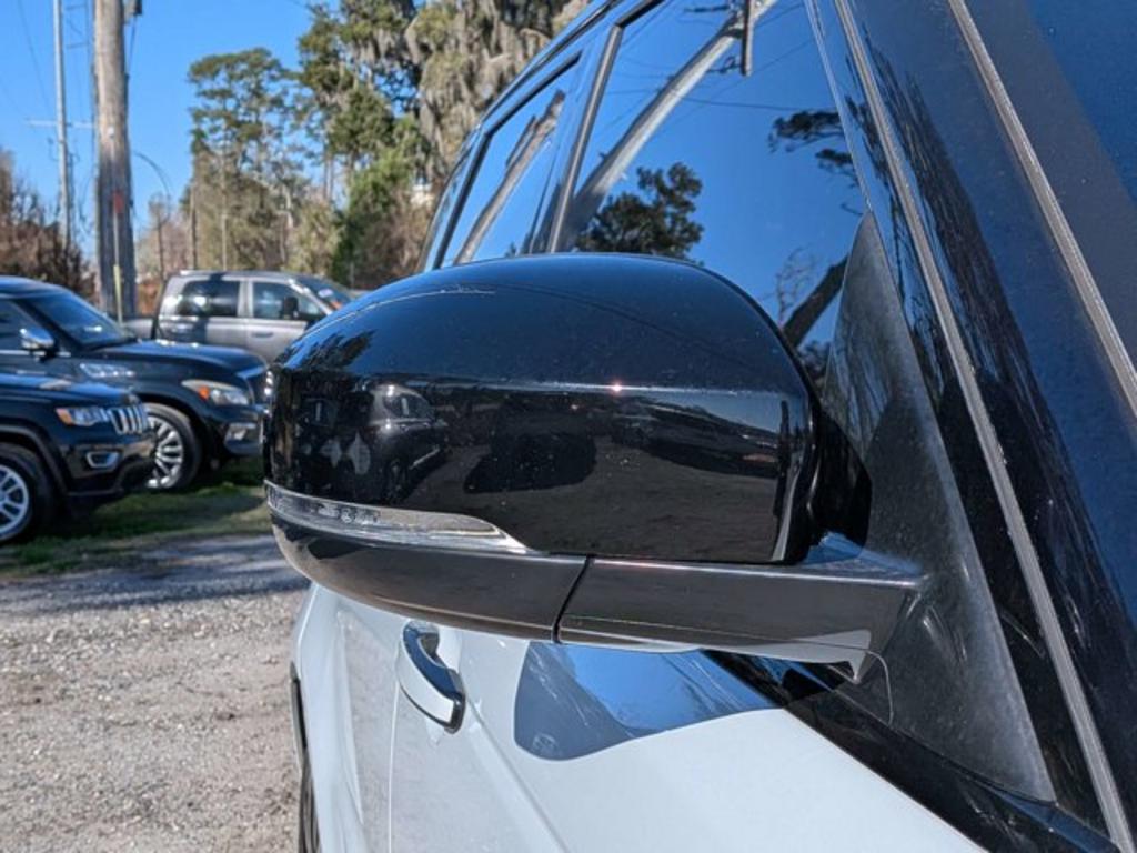 2018 Land Rover Range Rover Sport - $28,900