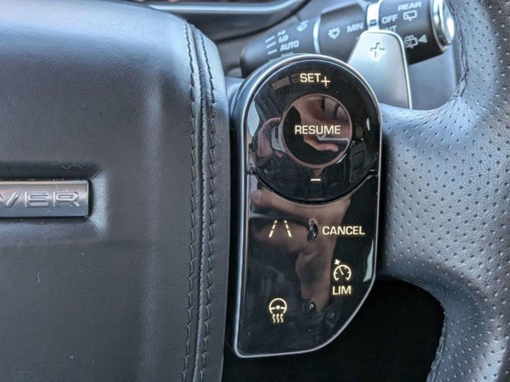 2018 Land Rover Range Rover Sport - $28,900