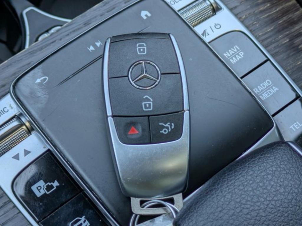 2020 Mercedes-Benz GLS - $43,700