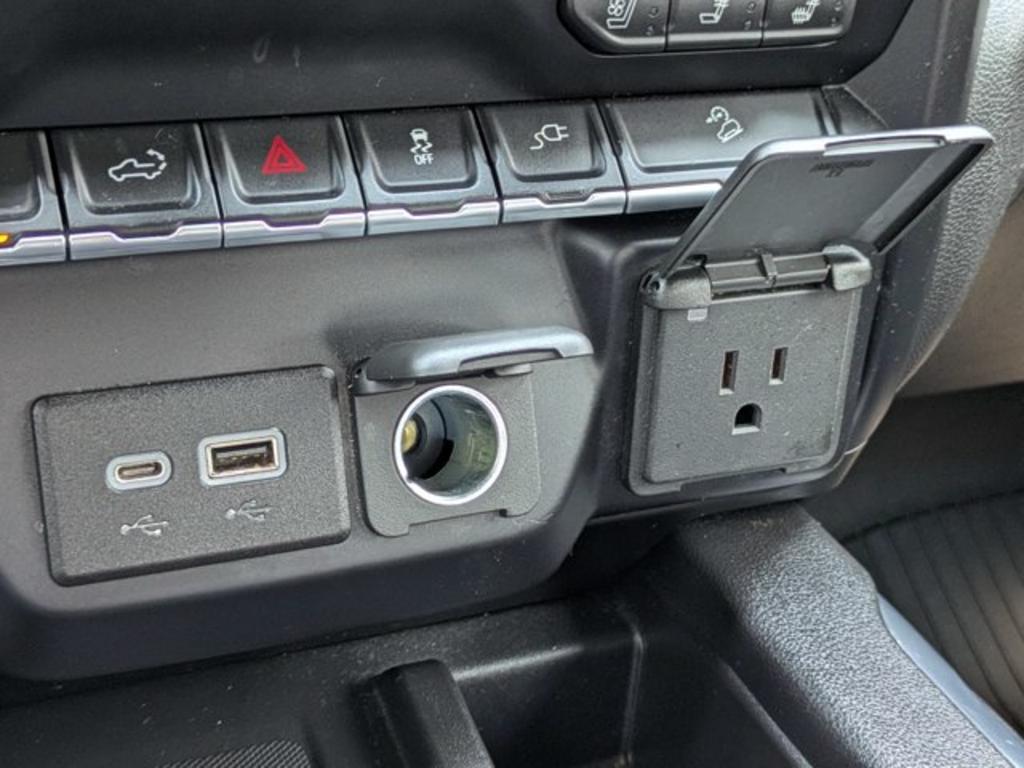 2019 Chevrolet Silverado - $32,900