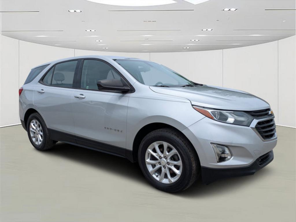 Silver 2019 Chevrolet Equinox 1.5T LS FWD SUV / Crossover Front-Wheel Drive 6-Speed Automatic Overdrive
