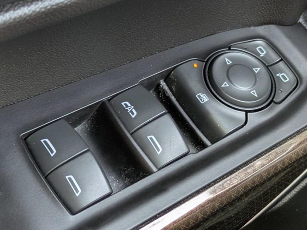 2022 Chevrolet Silverado Ltd - $42,700