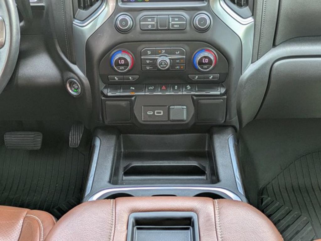 2022 Chevrolet Silverado Ltd - $42,700